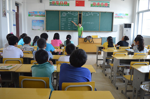 beat365亚洲体育官方网站暑期实践小分队义务支教火热进行