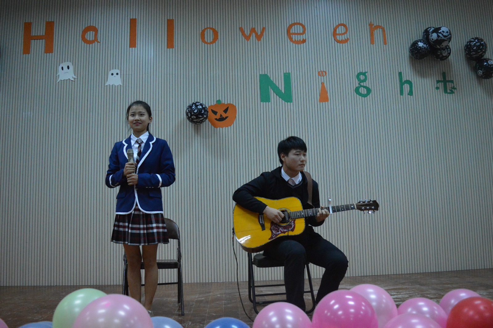 beat365亚洲体育官方网站万圣节“欢乐show青春” 文艺广角晚会顺利举行