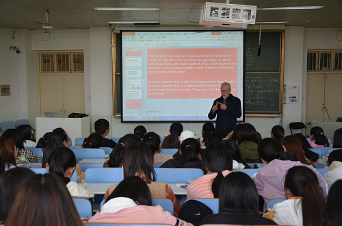 beat365亚洲体育官方网站成功举行外籍教师系列讲座 