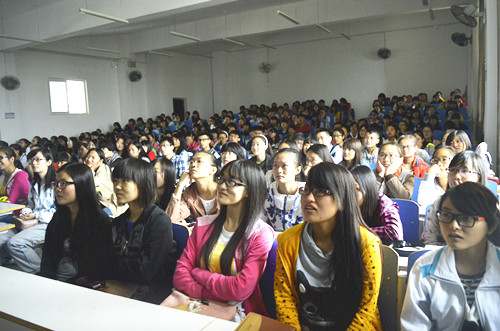 beat365亚洲体育官方网站开展新生安全教育活动