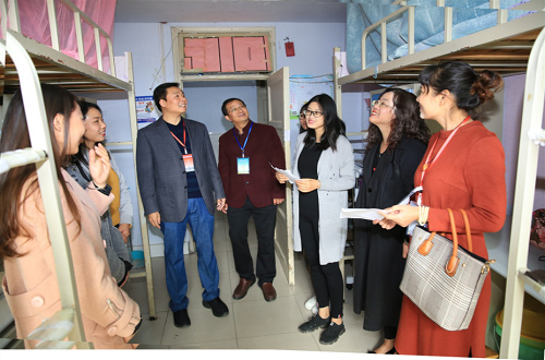 beat365亚洲体育官方网站开展研究生宿舍安全卫生检查活动