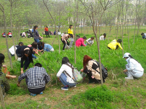 beat365亚洲体育官方网站组织第58期青校学员开展校园公益活动