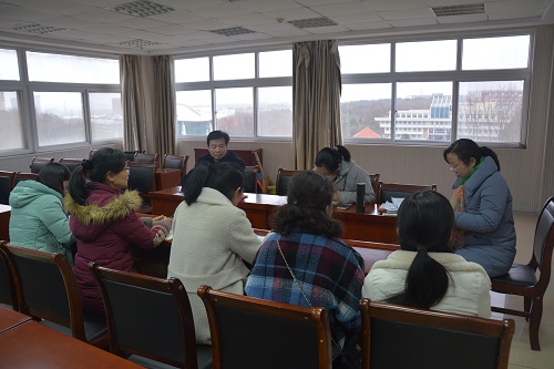 beat365亚洲体育官方网站各教工党支组织学习《中国共产党支部工作条例（试行）》