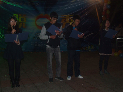 beat365亚洲体育官方网站脱口秀社团举行外文汇演