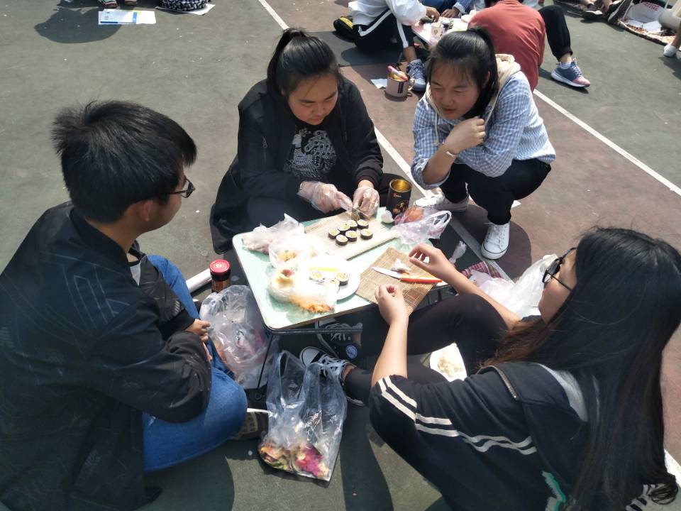 beat365亚洲体育官方网站成功举办第五届寿司制作大赛