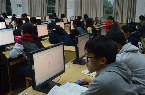  beat365亚洲体育官方网站积极组织新生进行心理健康普查测试